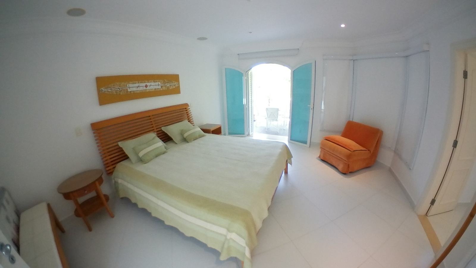 Suíte 15 — São Pedro, Guarujá, à venda e para locação, Casa
