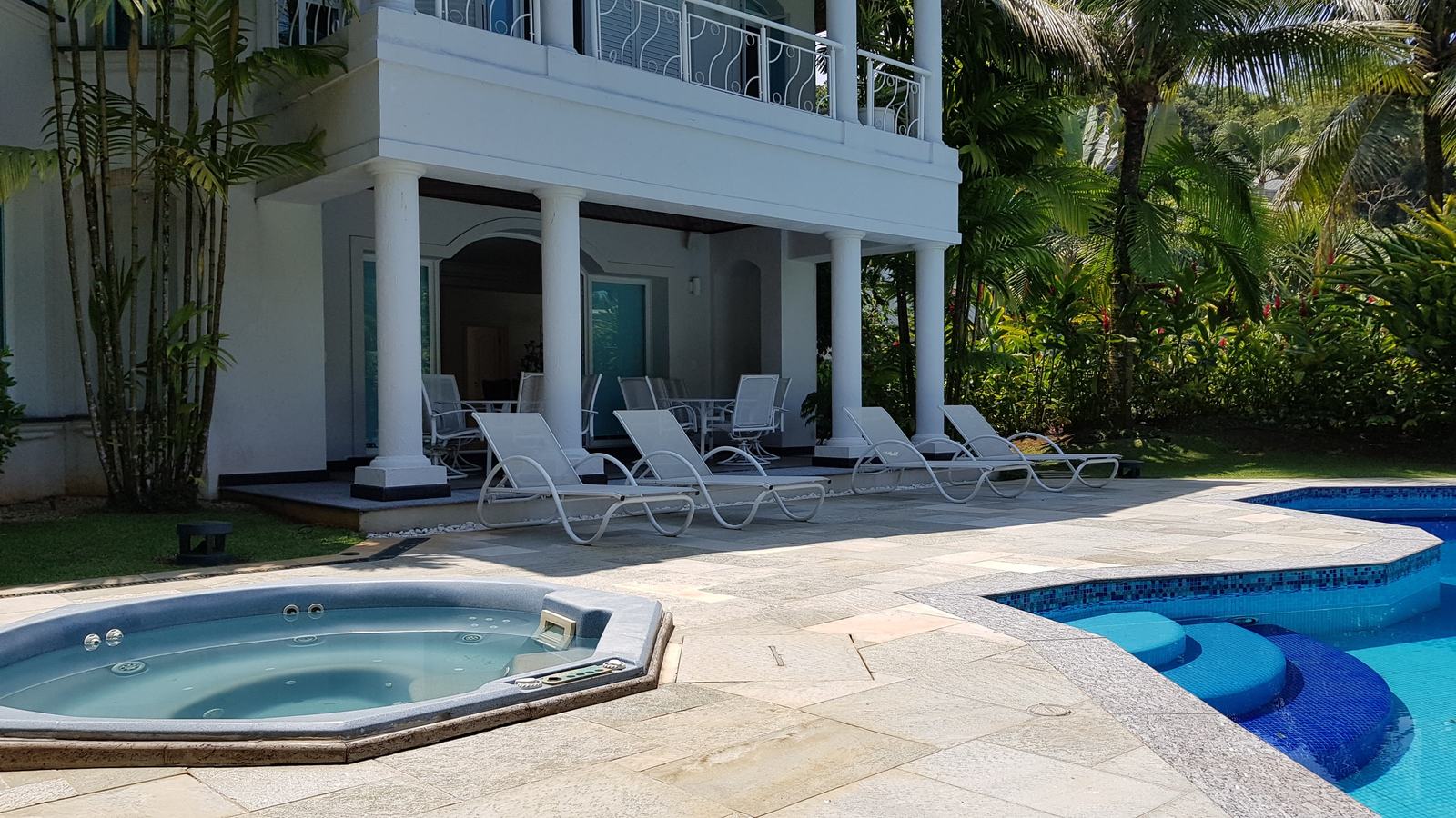 Área externa 9 — São Pedro, Guarujá, à venda e para locação, Casa