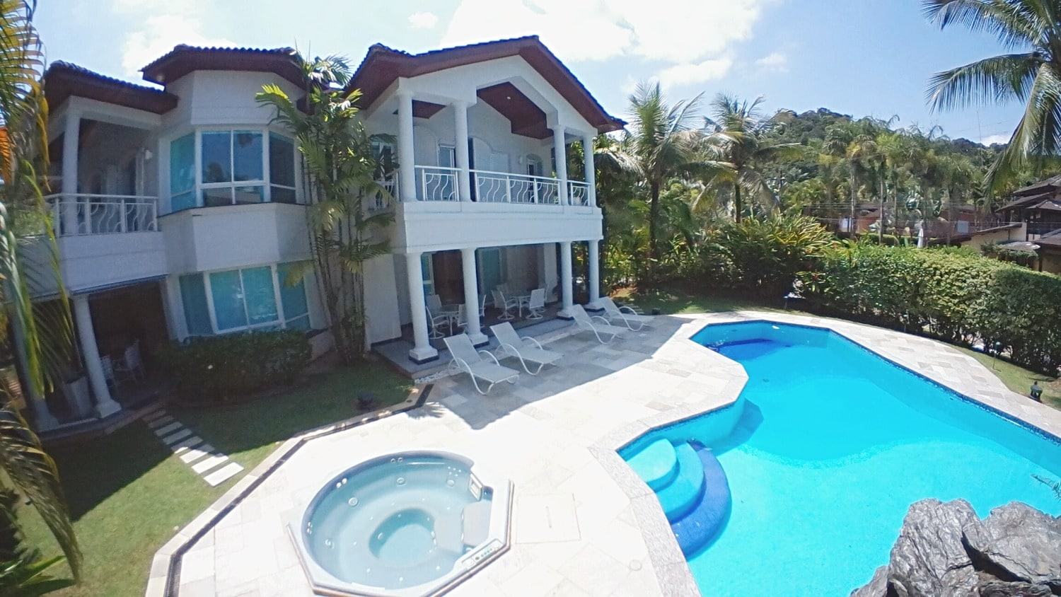 Fachada — São Pedro, Guarujá, à venda e para locação, Casa