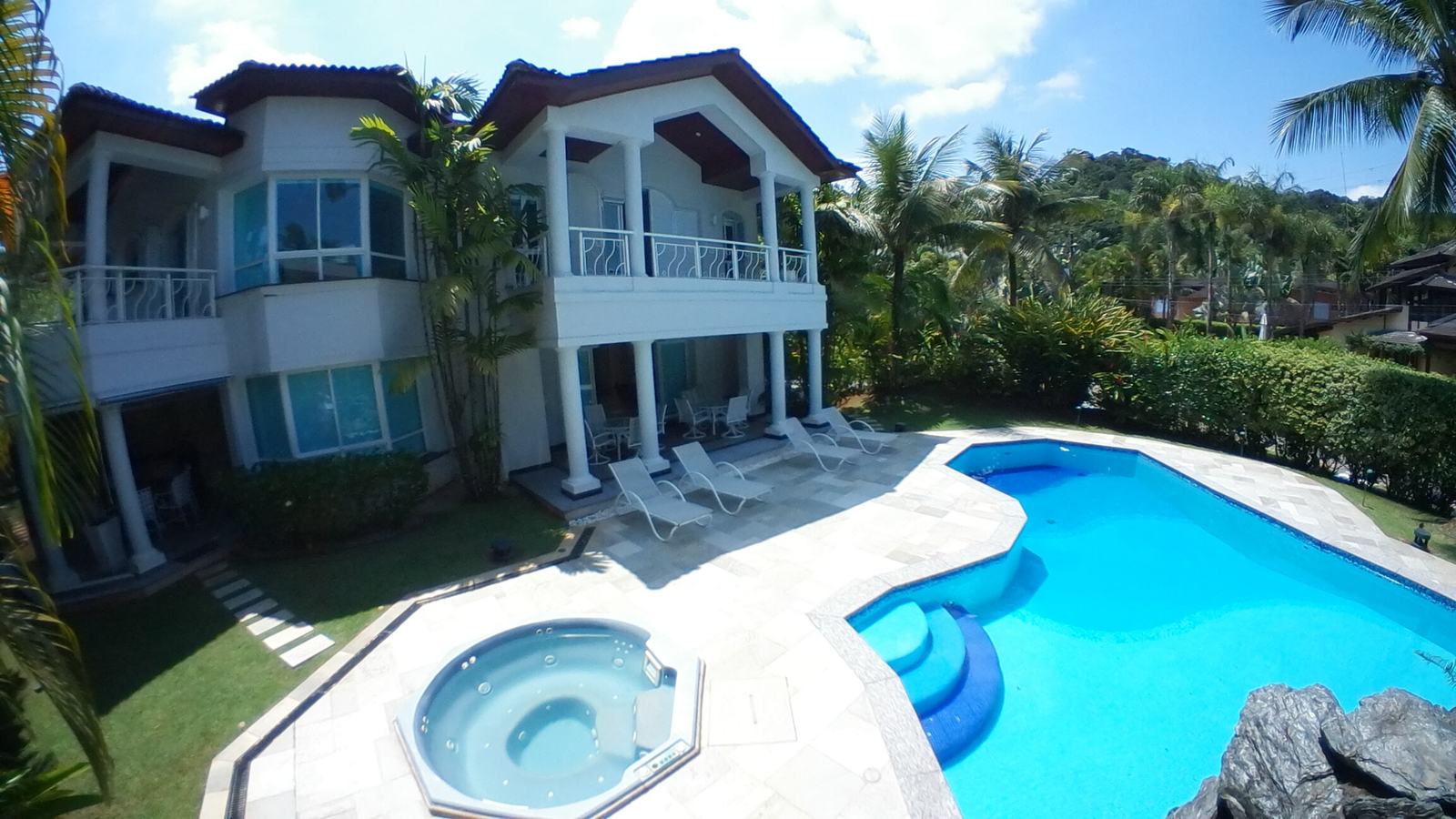 Área externa 17 — São Pedro, Guarujá, à venda e para locação, Casa