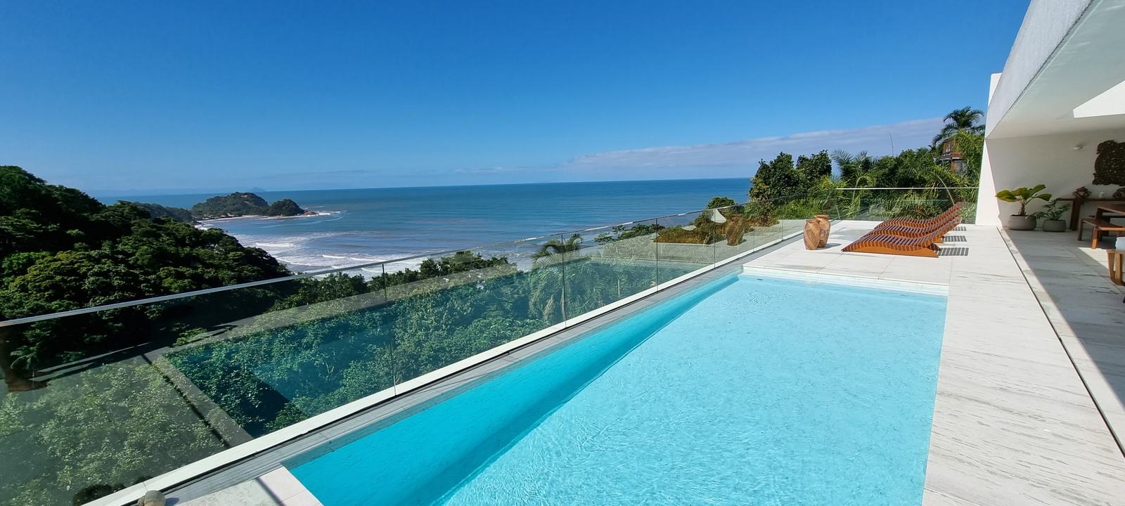 Fachada — Tijucopava, Guarujá, à venda, Casa