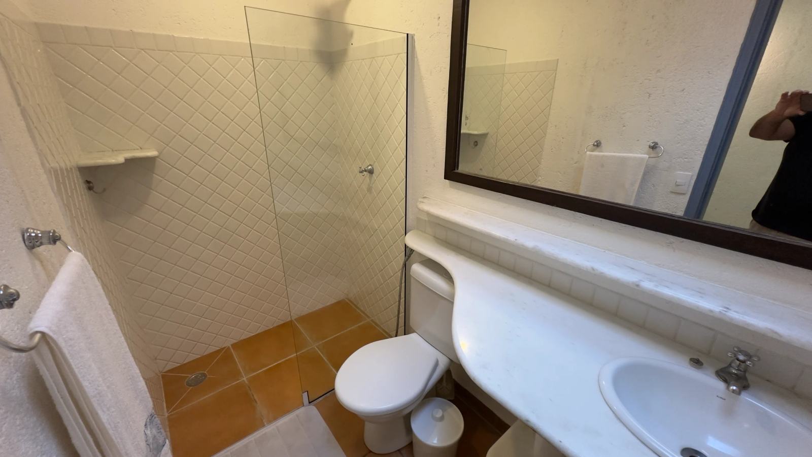 Casa em meio a Mata do Condominio São Pedro no Guaruja