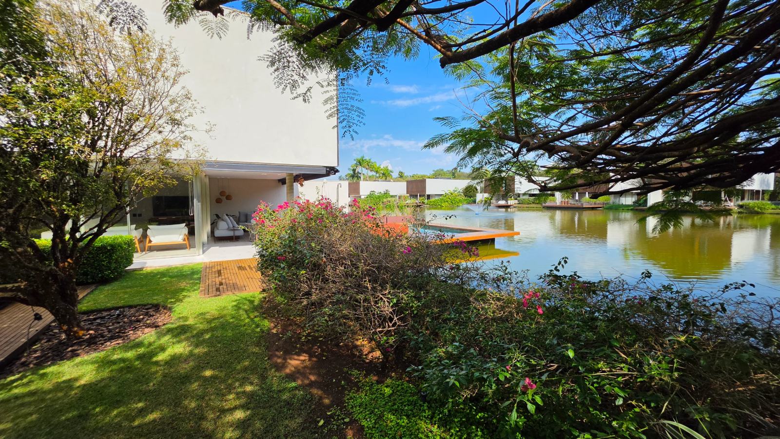 Casa Villa Fasano do Lago Aluguel no Fazenda Boa Vista — Villa 636 — foto 13