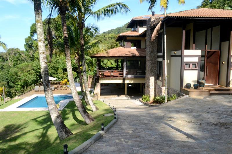 Casa no Condomínio Tijucopava Guarujá — Villa 230