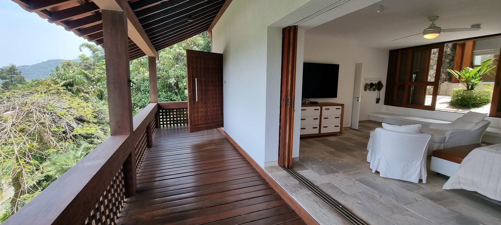 Suíte 6 — Iporanga, Guarujá, à venda e para locação, Casa