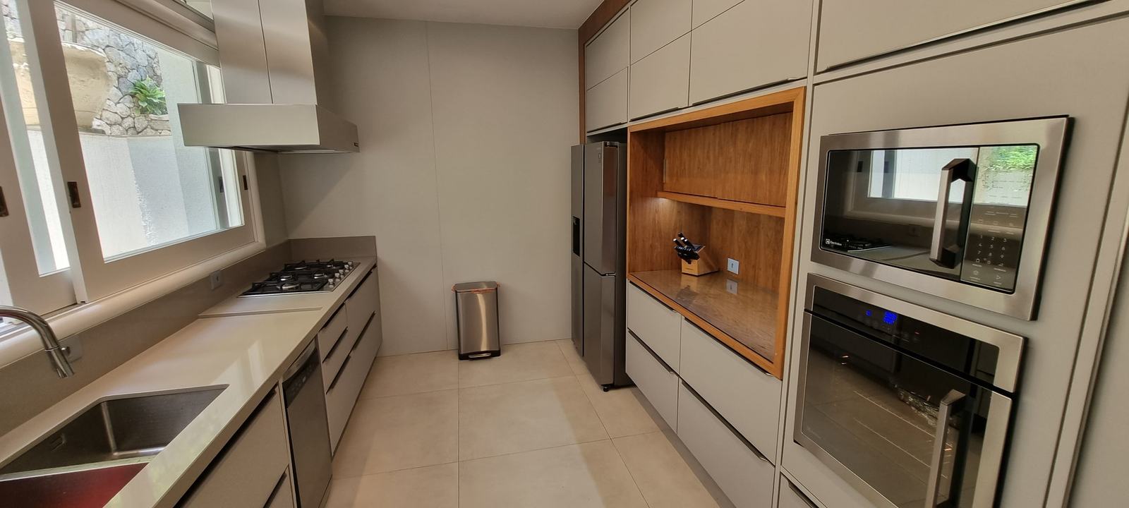 Área de serviço 5 — Iporanga, Guarujá, à venda e para locação, Casa