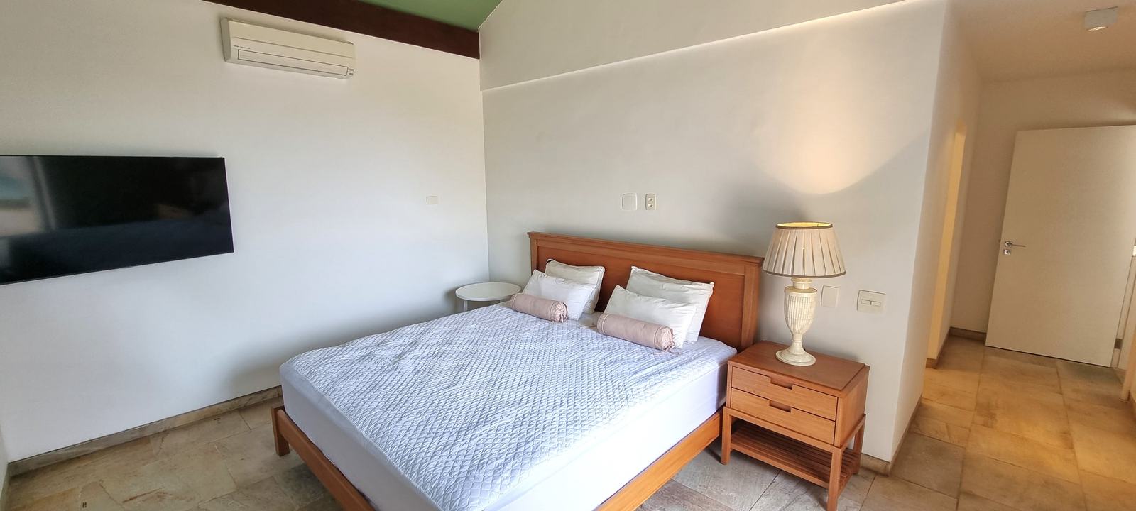 Suíte 13 — Iporanga, Guarujá, à venda e para locação, Casa