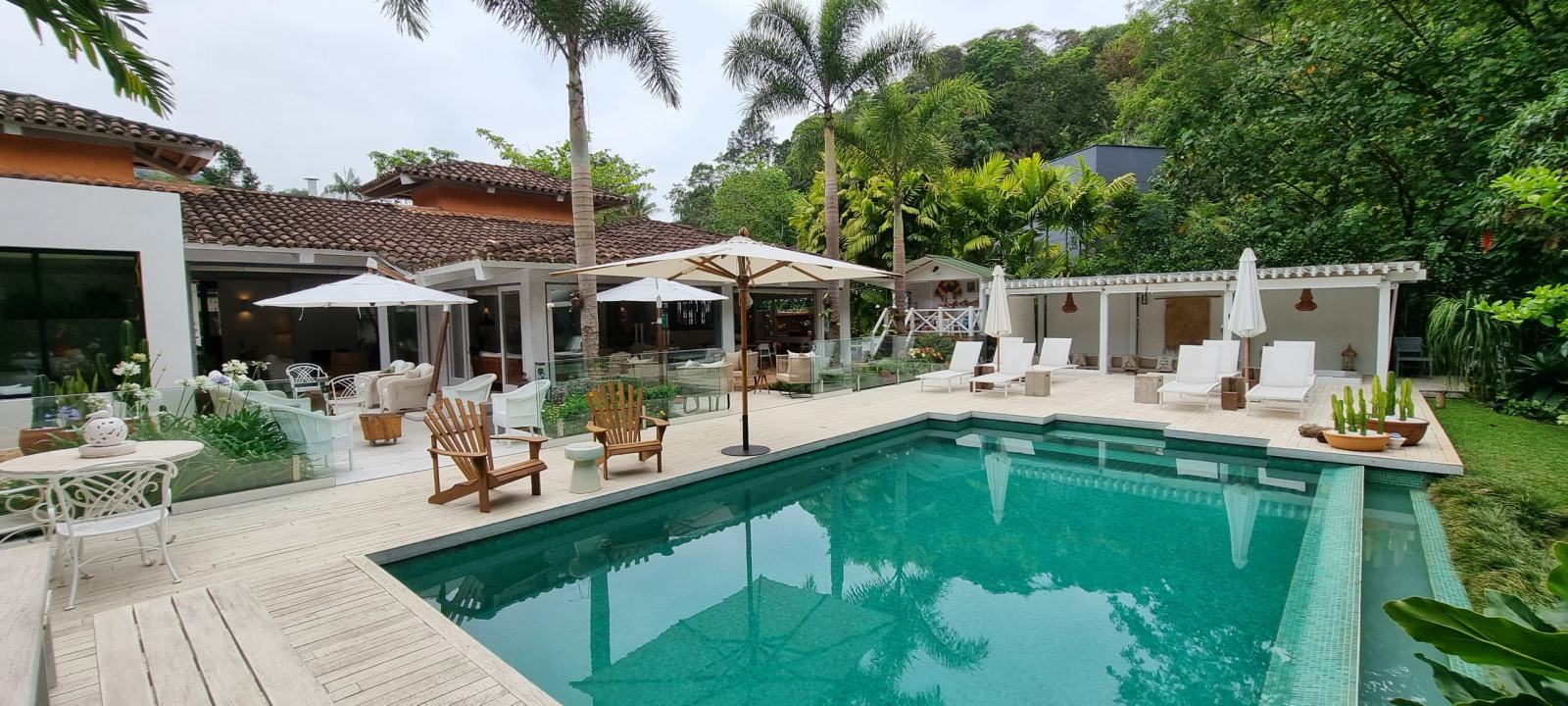 Fachada — Iporanga, Guarujá, à venda, Casa