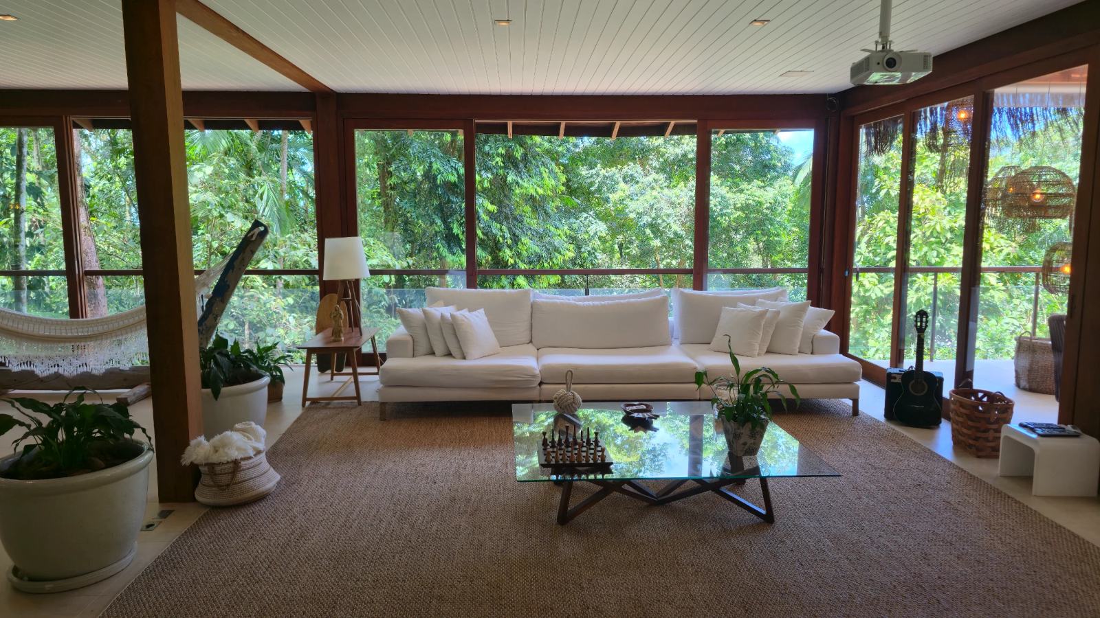 Ambiente interno 1 — São Pedro, Guarujá, à venda e para locação, Casa
