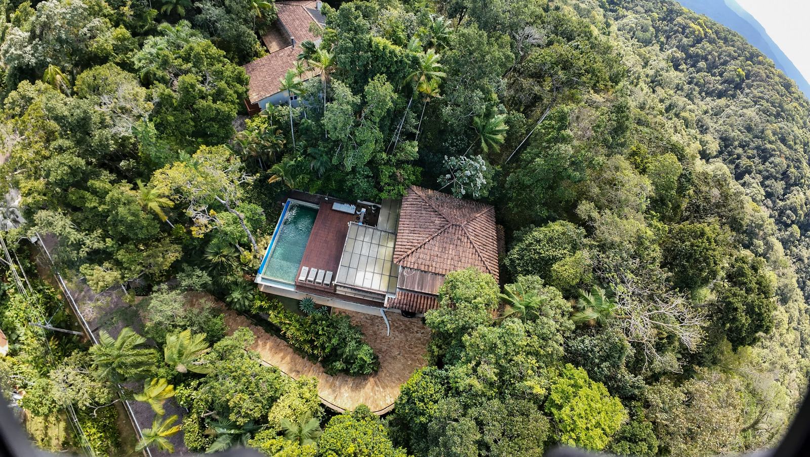 Fachada — São Pedro, Guarujá, à venda e para locação, Casa