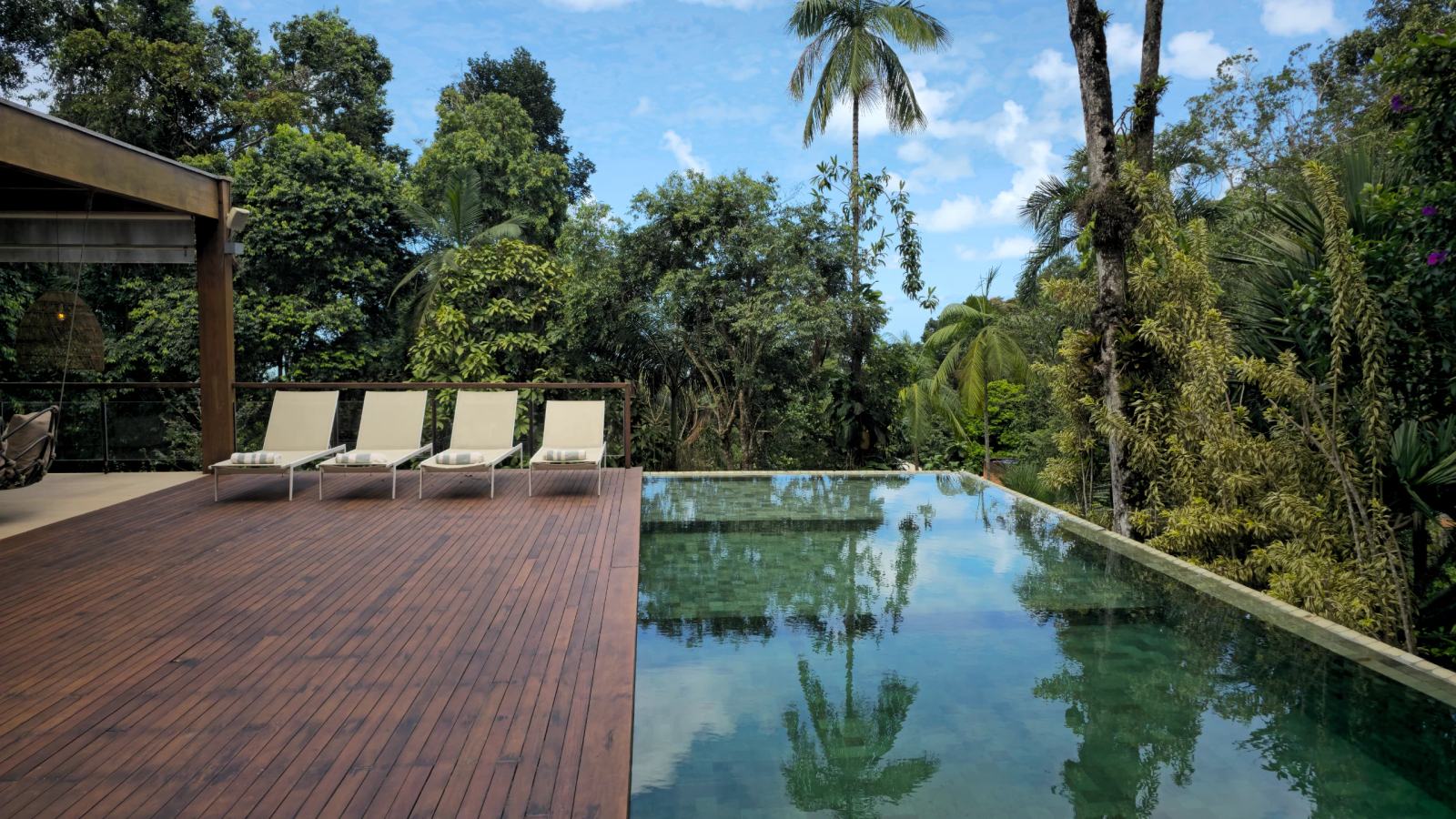 Área externa 2 — São Pedro, Guarujá, à venda e para locação, Casa