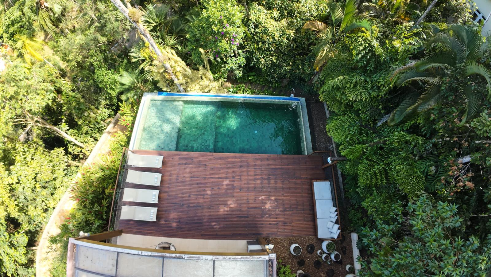 Vista aérea 4 — São Pedro, Guarujá, à venda e para locação, Casa