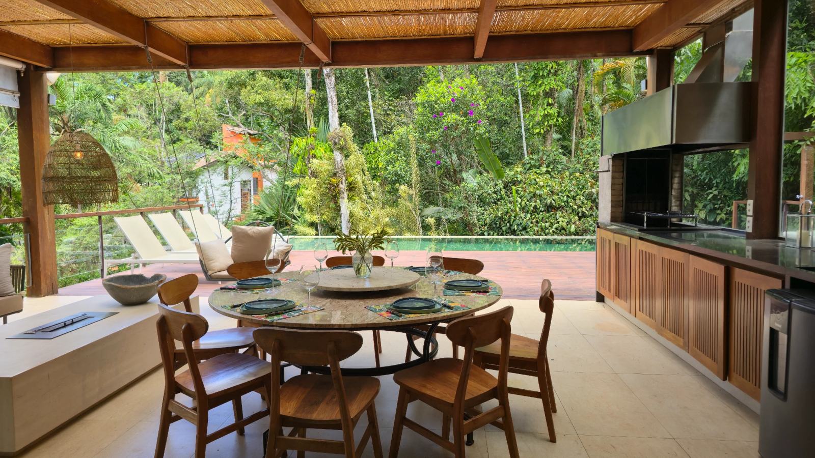 Área externa 12 — São Pedro, Guarujá, à venda e para locação, Casa