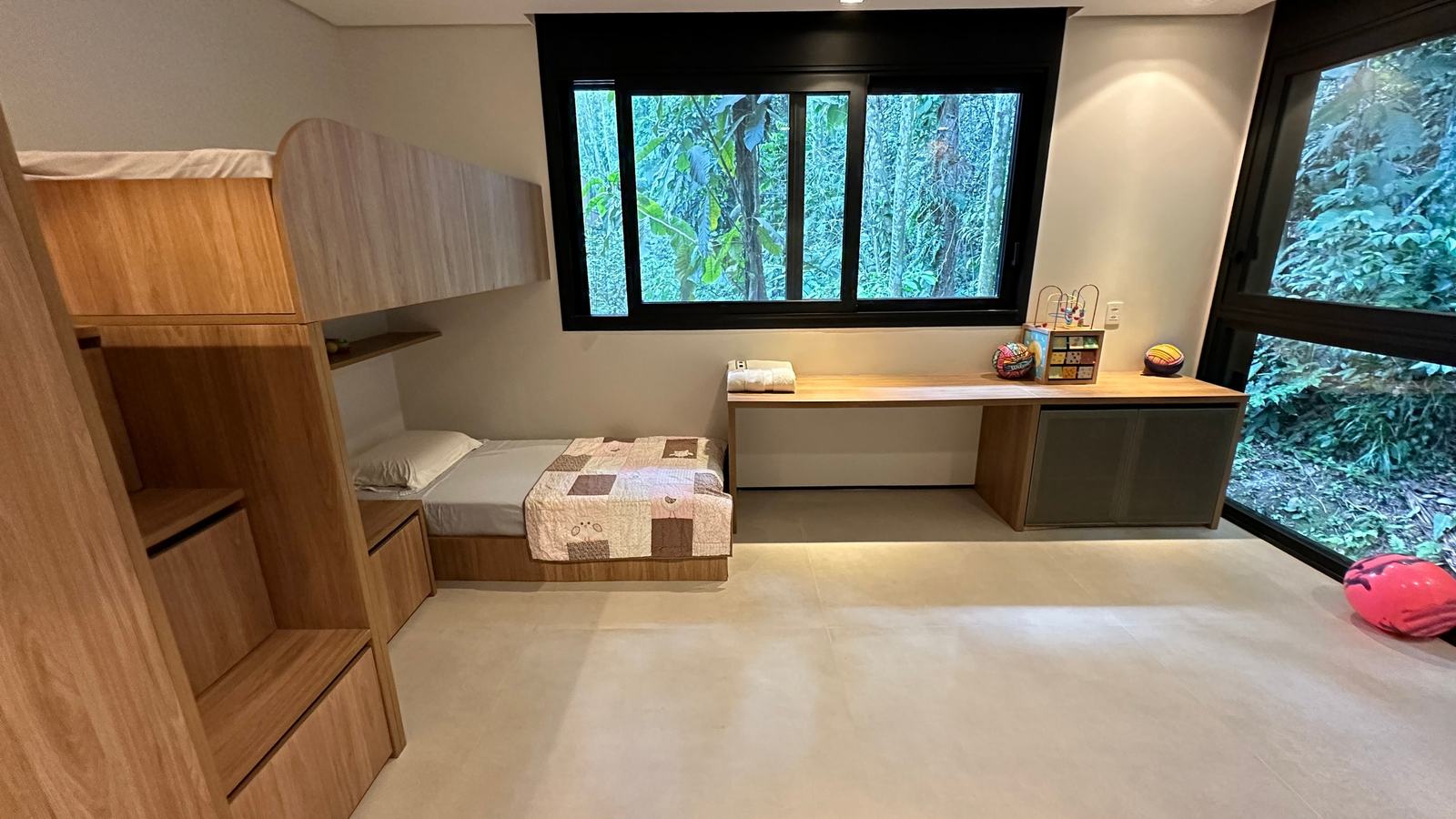 Suíte 7 — São Pedro, Guarujá, à venda e para locação, Casa