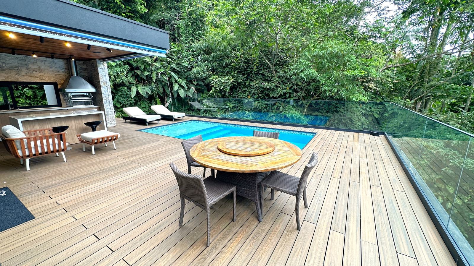 Área externa 7 — São Pedro, Guarujá, à venda e para locação, Casa