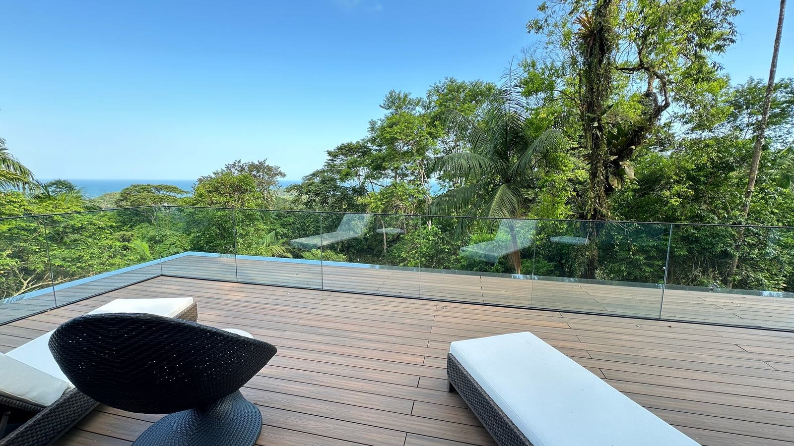 Área externa 17 — São Pedro, Guarujá, à venda e para locação, Casa