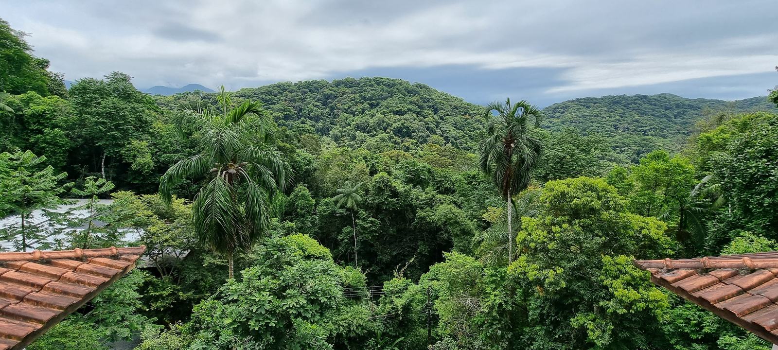 Fachada — São Pedro, Guarujá, à venda, Casa