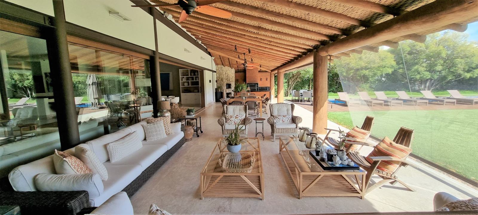 Casa à Venda na Fazenda Boa Vista 7 Suítes Fase 1 Arquiteto Danilo Penna