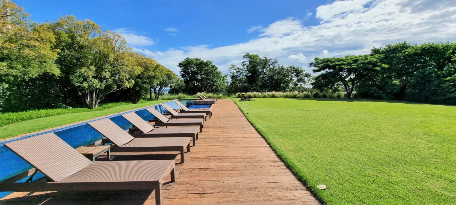 Casa à Venda na Fazenda Boa Vista 7 Suítes Fase 1 Arquiteto Danilo Penna