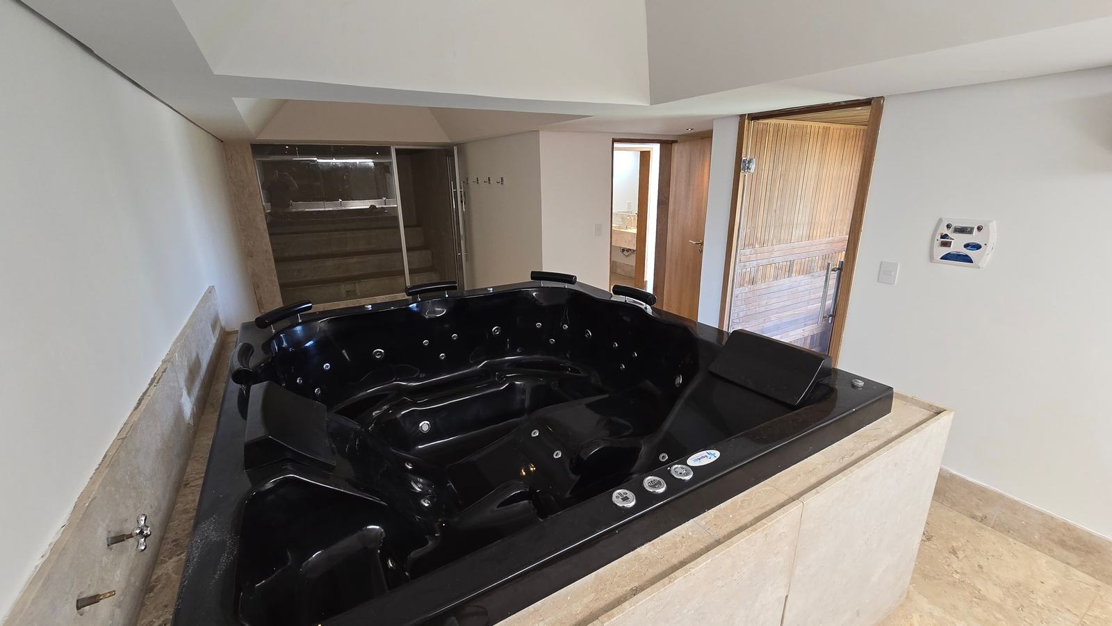 Suíte 9 — Fazenda Boa Vista, Porto Feliz, à venda e para locação, Casa