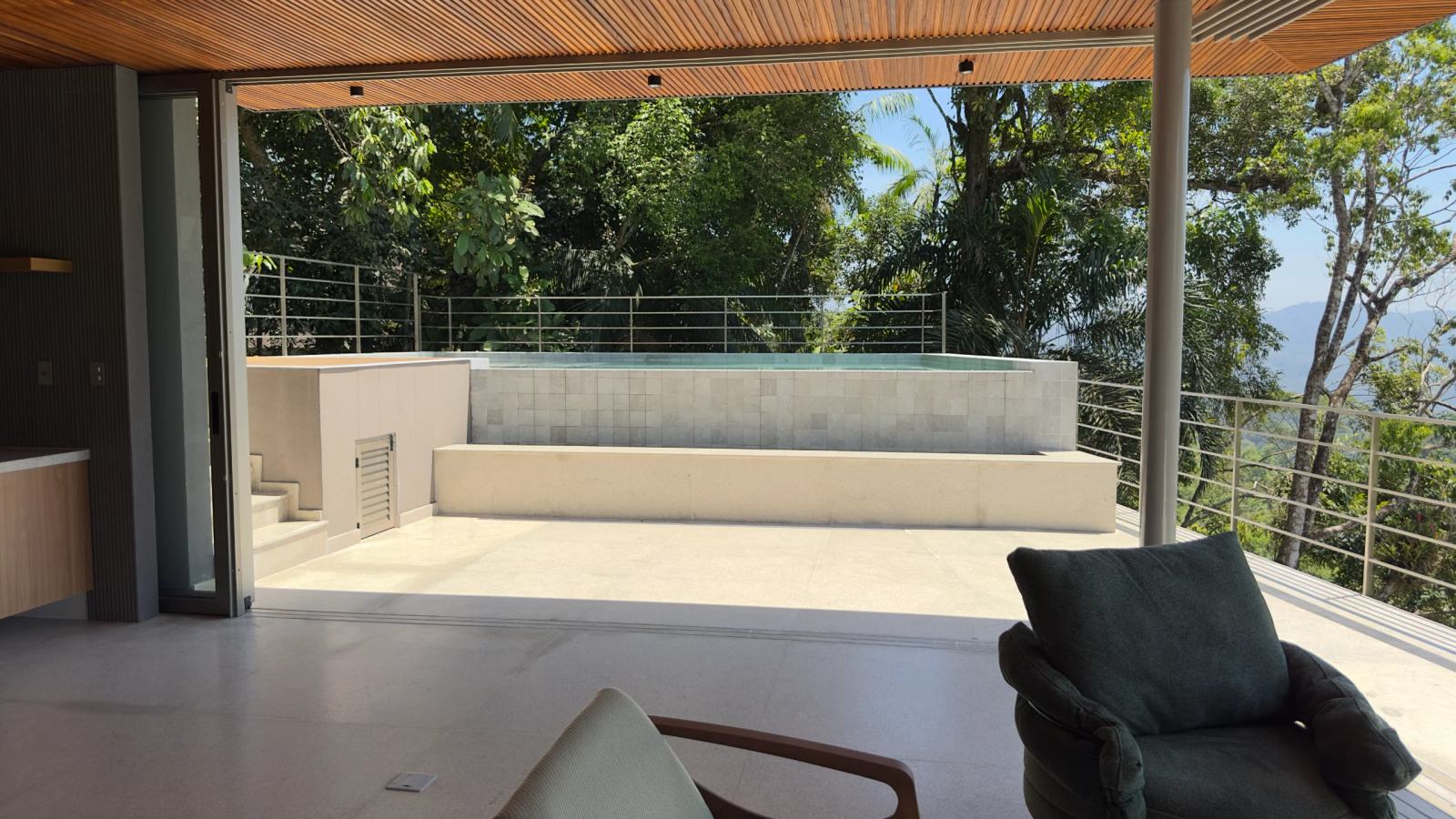 Villa 200 - Casa contemporânea à venda no condomínio Tijucopava