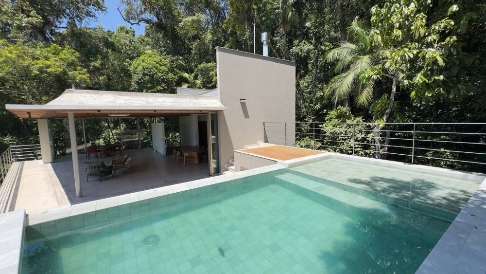 Casa no Condomínio Tijucopava Guarujá — Villa 200