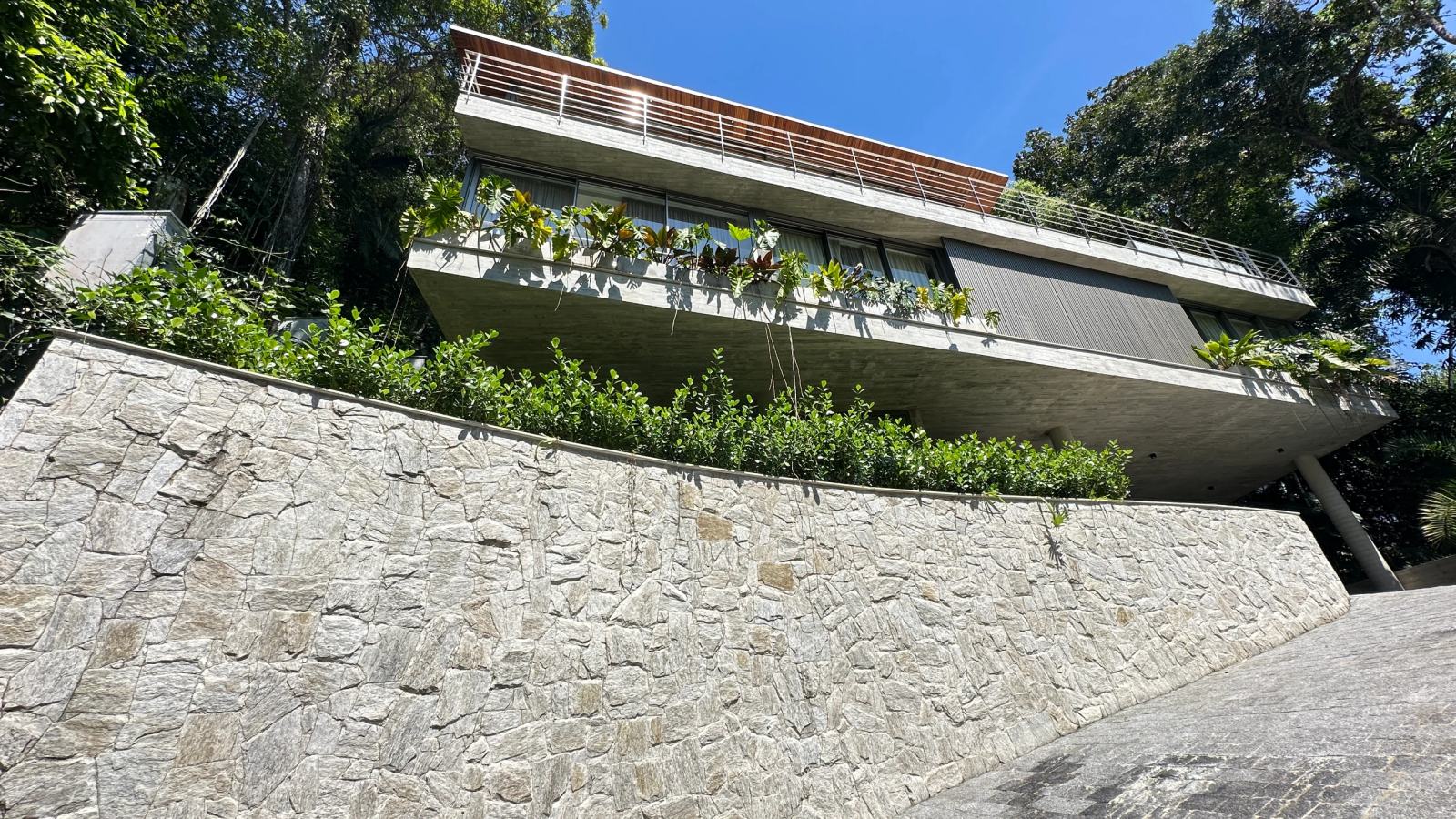 Villa 200 - Casa contemporânea à venda no condomínio Tijucopava