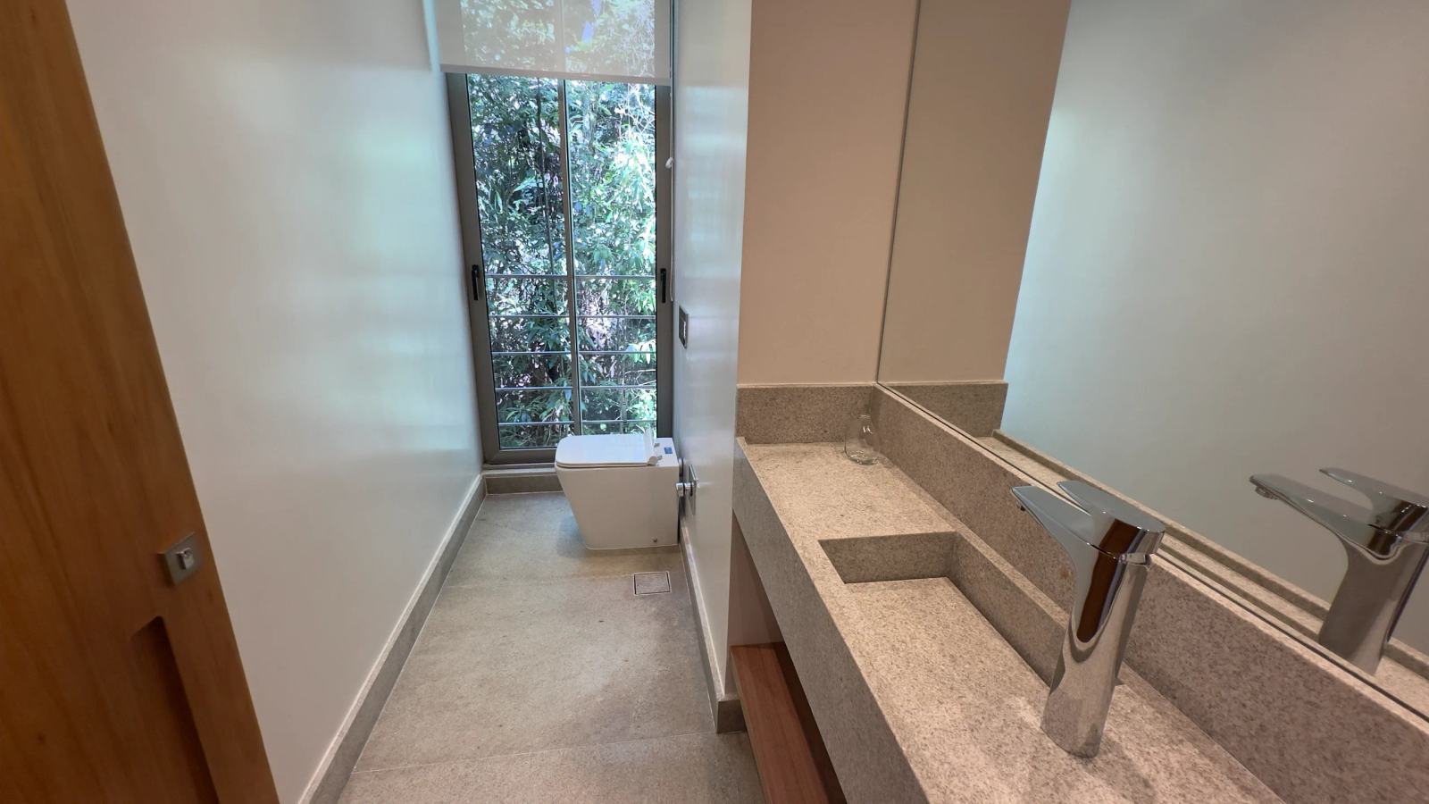 Villa 200 - Casa contemporânea à venda no condomínio Tijucopava