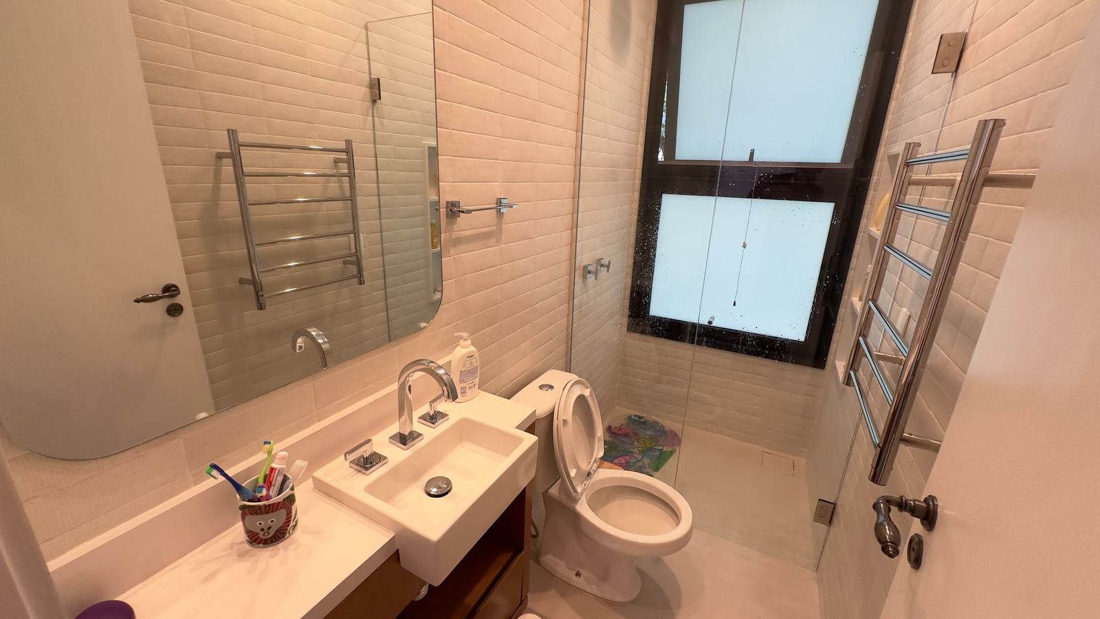Suíte 6 — Iporanga, Guarujá, à venda, Casa