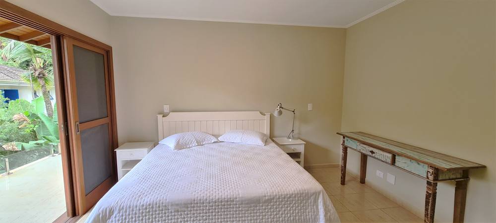 Casa no Condomínio Iporanga Guarujá — Villa 482