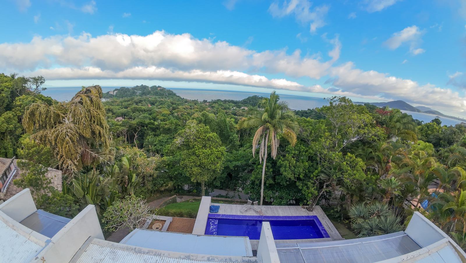 Vista aérea 3 — Iporanga, Guarujá, à venda, Casa