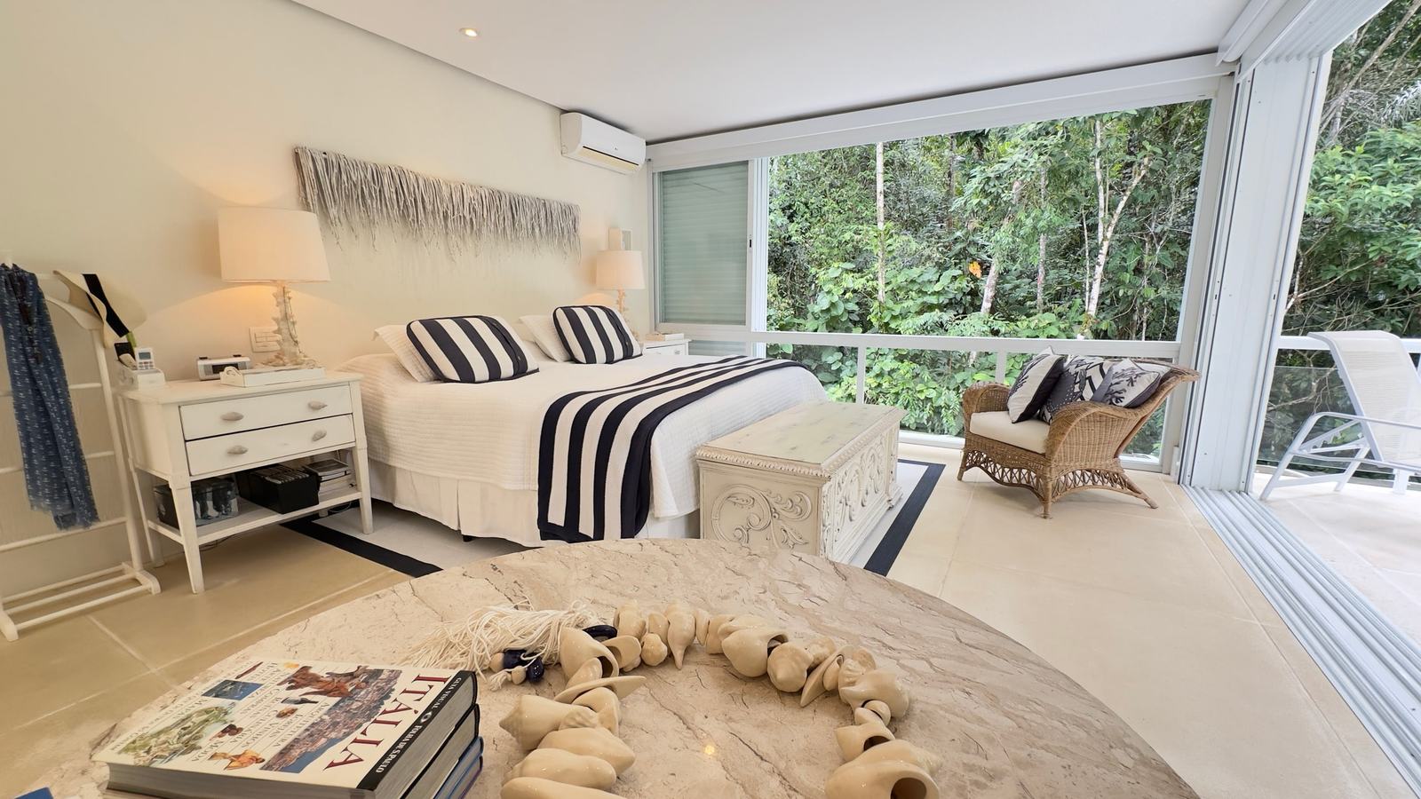 Suíte 12 — Iporanga, Guarujá, à venda e para locação, Casa