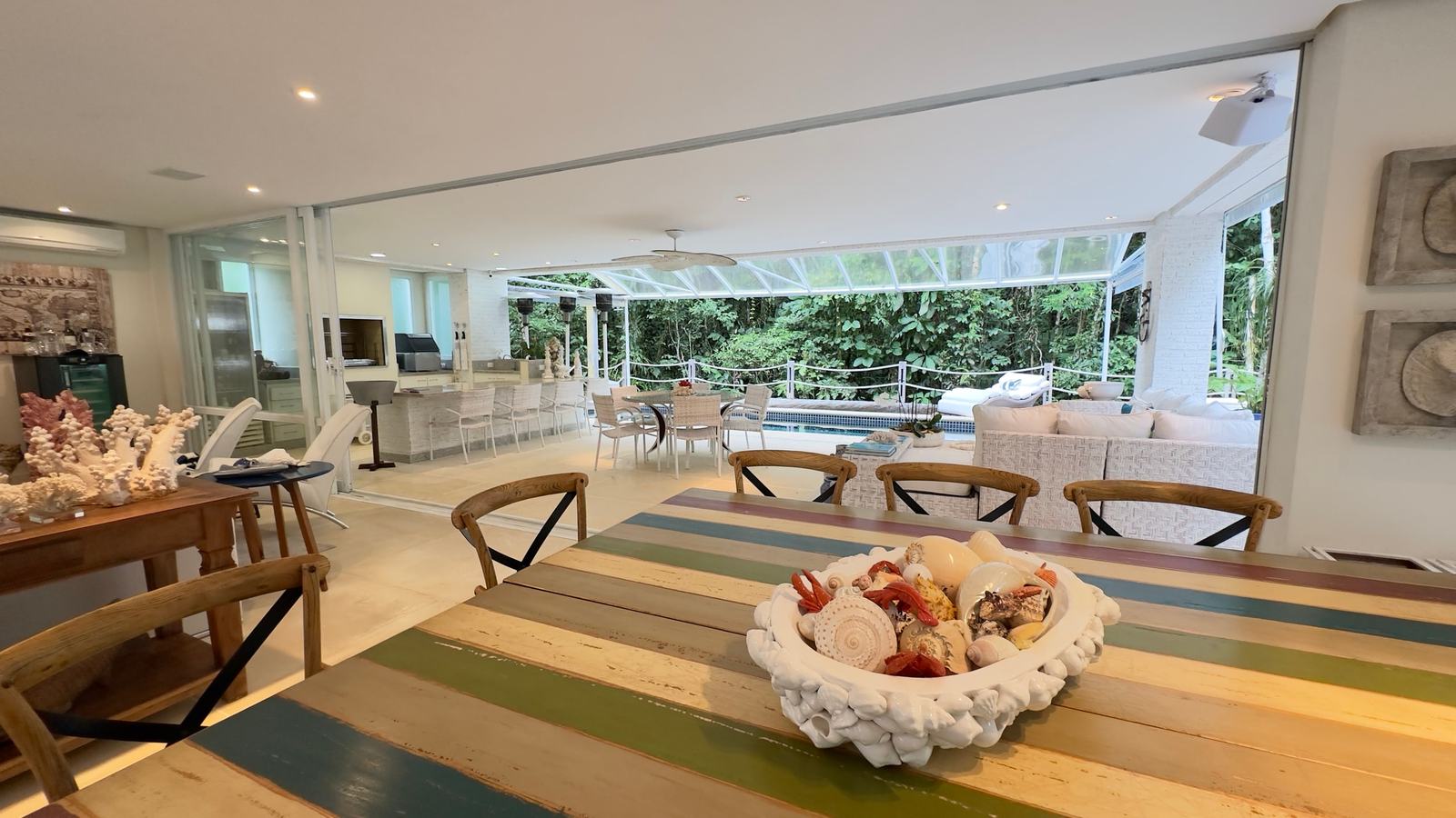 Ambiente interno 1 — Iporanga, Guarujá, à venda e para locação, Casa