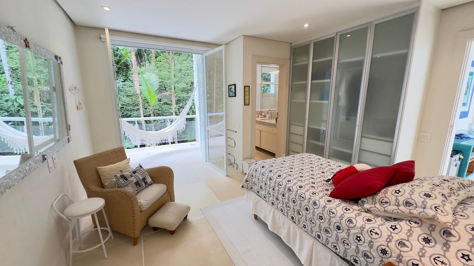 Suíte 10 — Iporanga, Guarujá, à venda e para locação, Casa