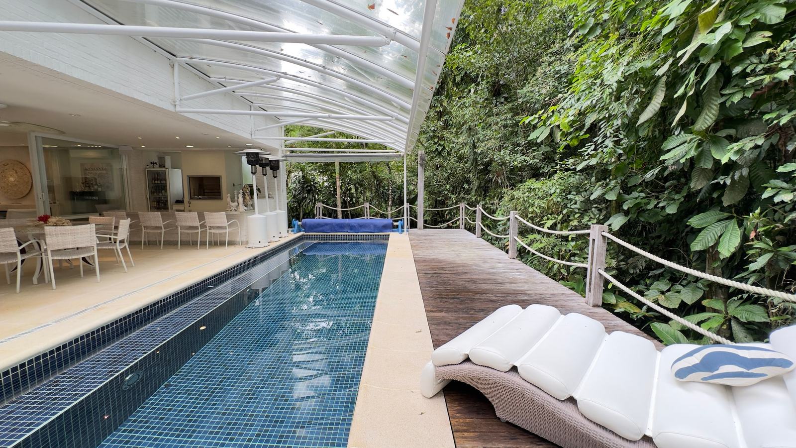 Área externa 26 — Iporanga, Guarujá, à venda e para locação, Casa