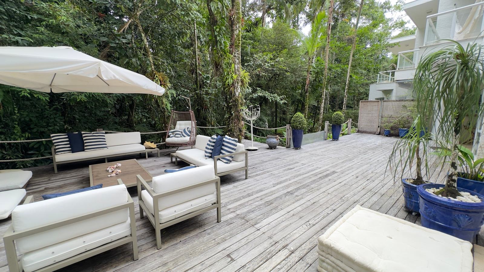 Área externa 24 — Iporanga, Guarujá, à venda e para locação, Casa