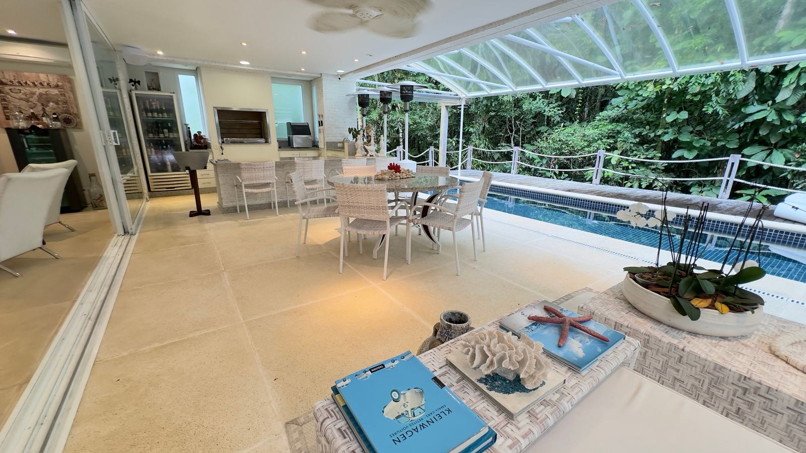 Área externa 13 — Iporanga, Guarujá, à venda e para locação, Casa