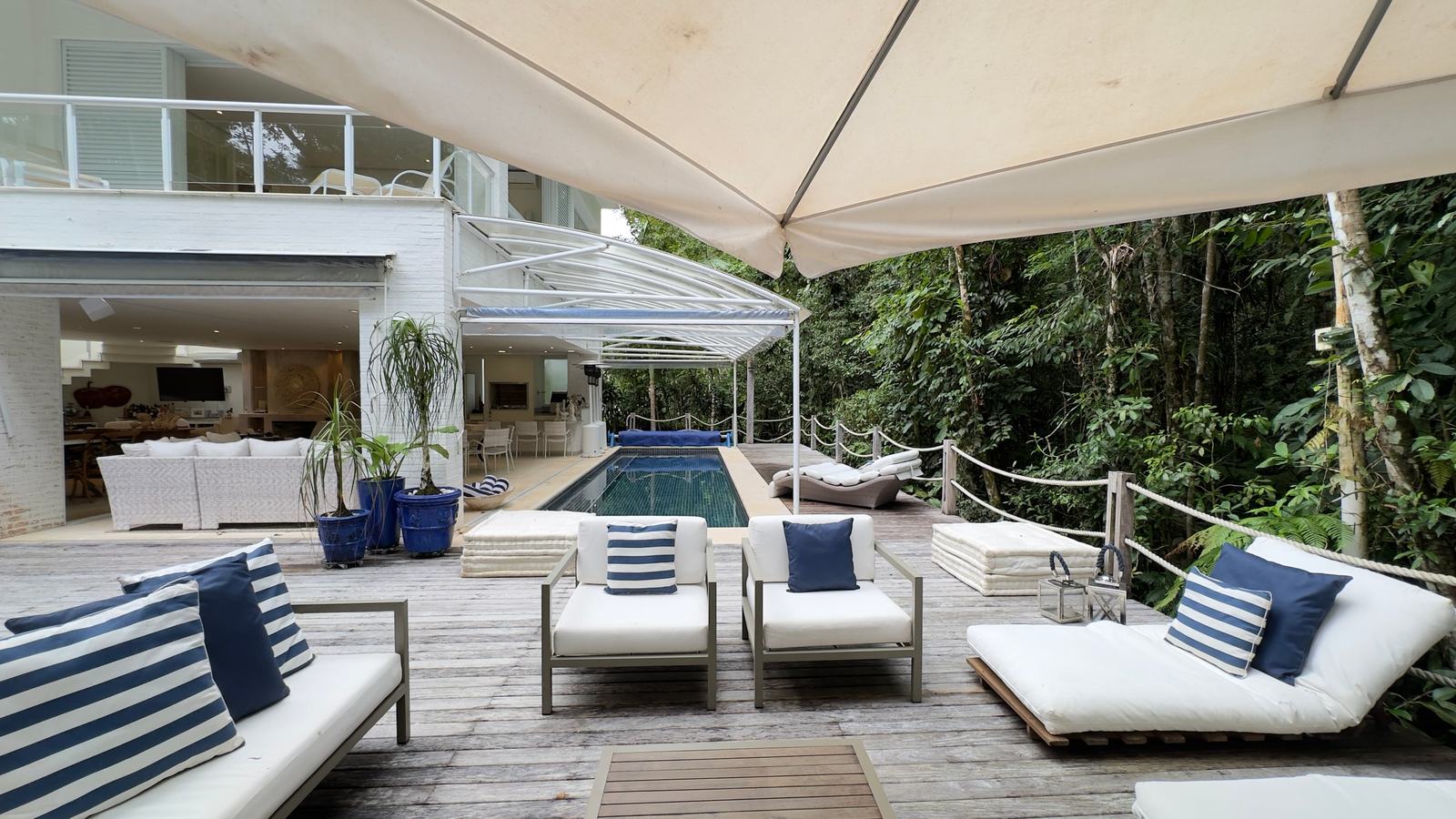 Área externa 8 — Iporanga, Guarujá, à venda e para locação, Casa