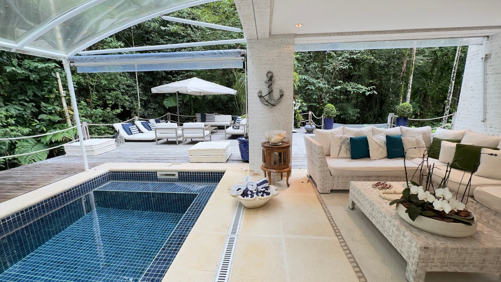 Área externa 11 — Iporanga, Guarujá, à venda e para locação, Casa