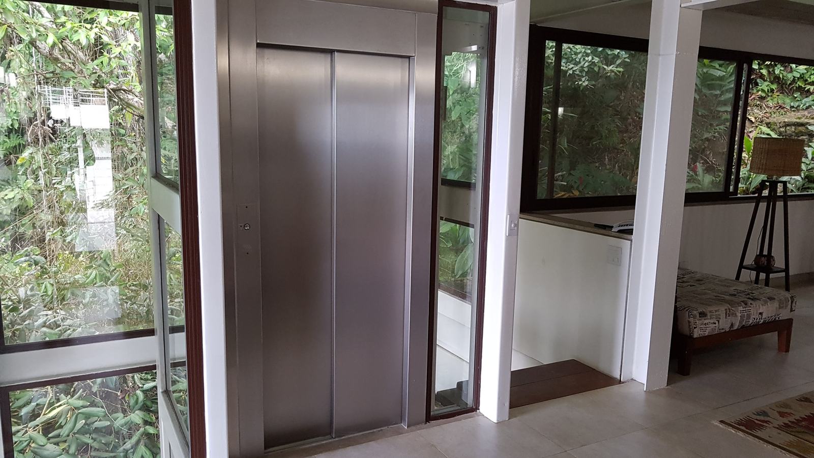 Área de serviço 2 — Tijucopava, Guarujá, à venda, Casa