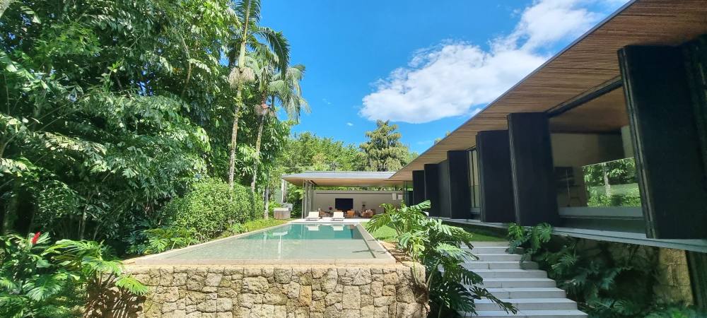 Imóvel no Condomínio Iporanga Guarujá — Villa 401