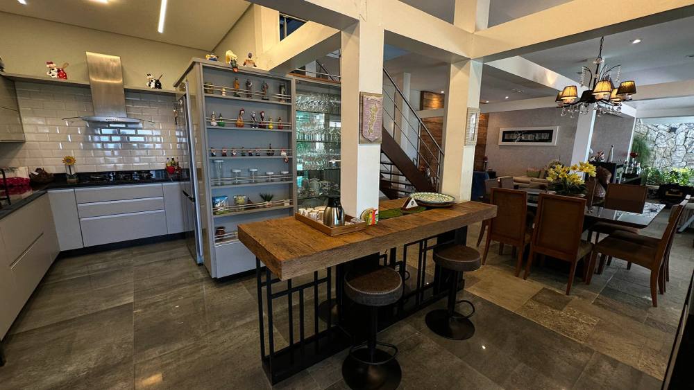 Casa no Condomínio Tijucopava Guarujá — Villa 206