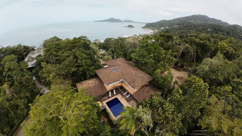 Imóvel no Condomínio Iporanga Guarujá — Villa 404