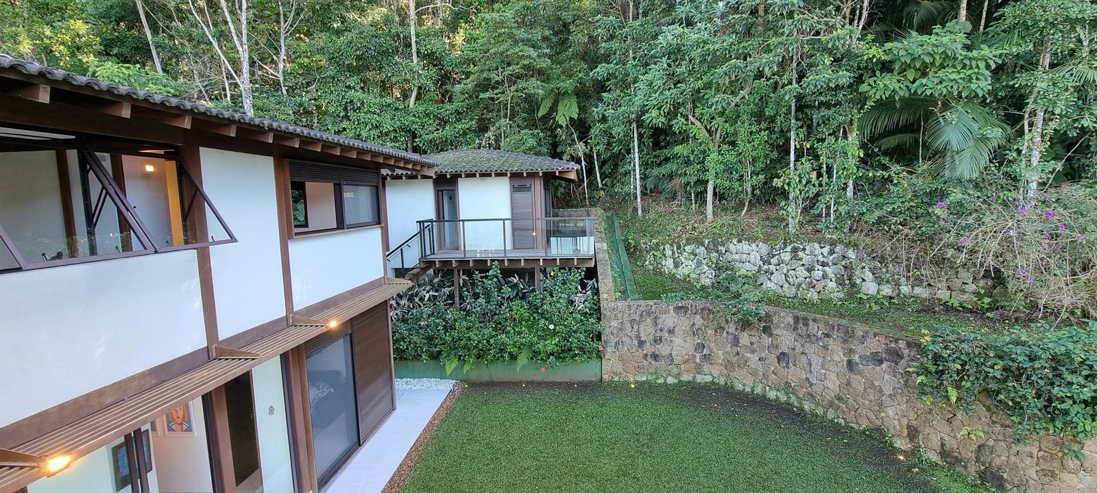 Área externa 16 — Taguaíba, Guarujá, à venda e para locação, Casa