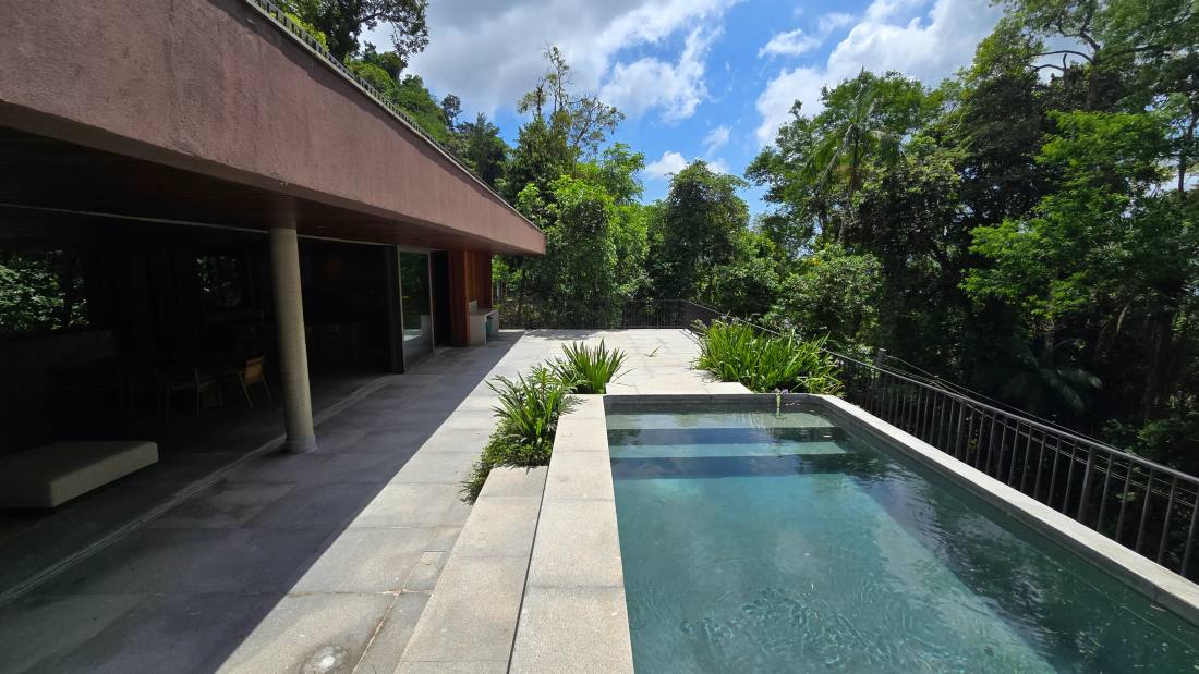 Casa no Condomínio São Pedro Guarujá — Villa 147