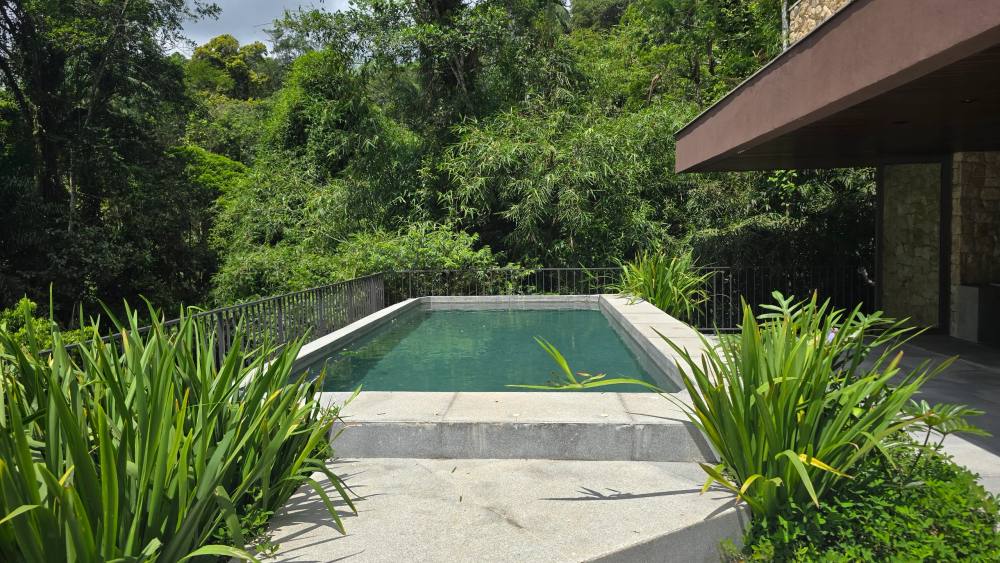 Casa no Condomínio São Pedro Guarujá — Villa 147
