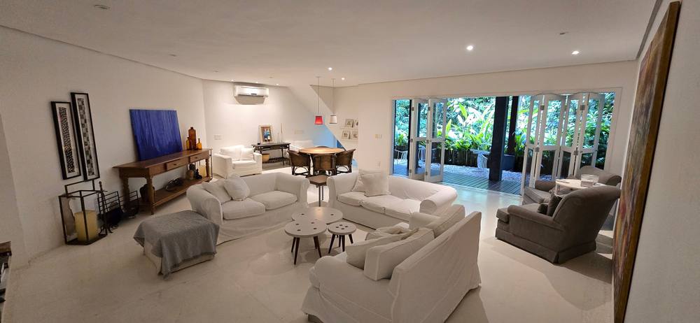 Casa no Condomínio Iporanga Guarujá — Villa 435