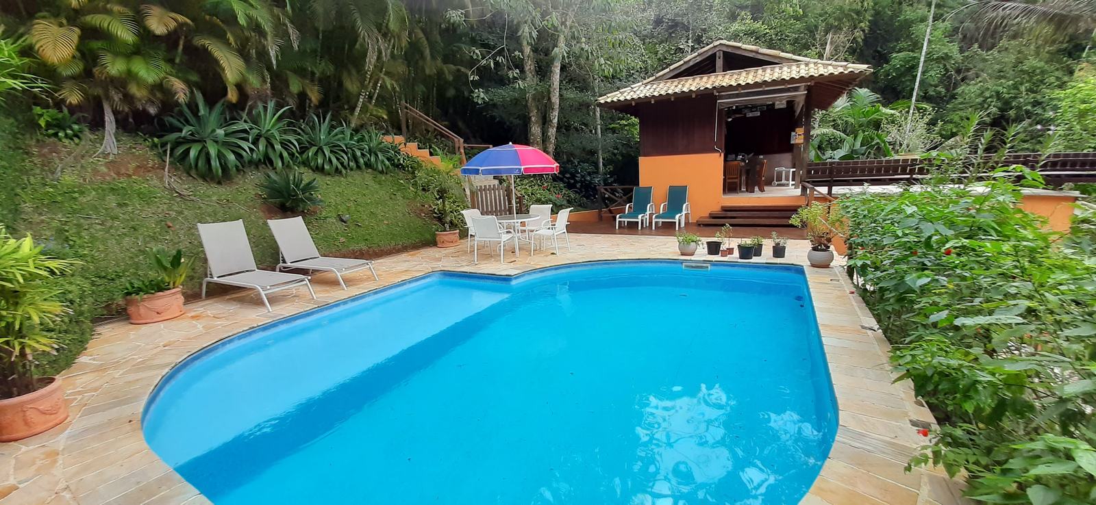 Área externa 10 — São Pedro, Guarujá, à venda e para locação, Casa