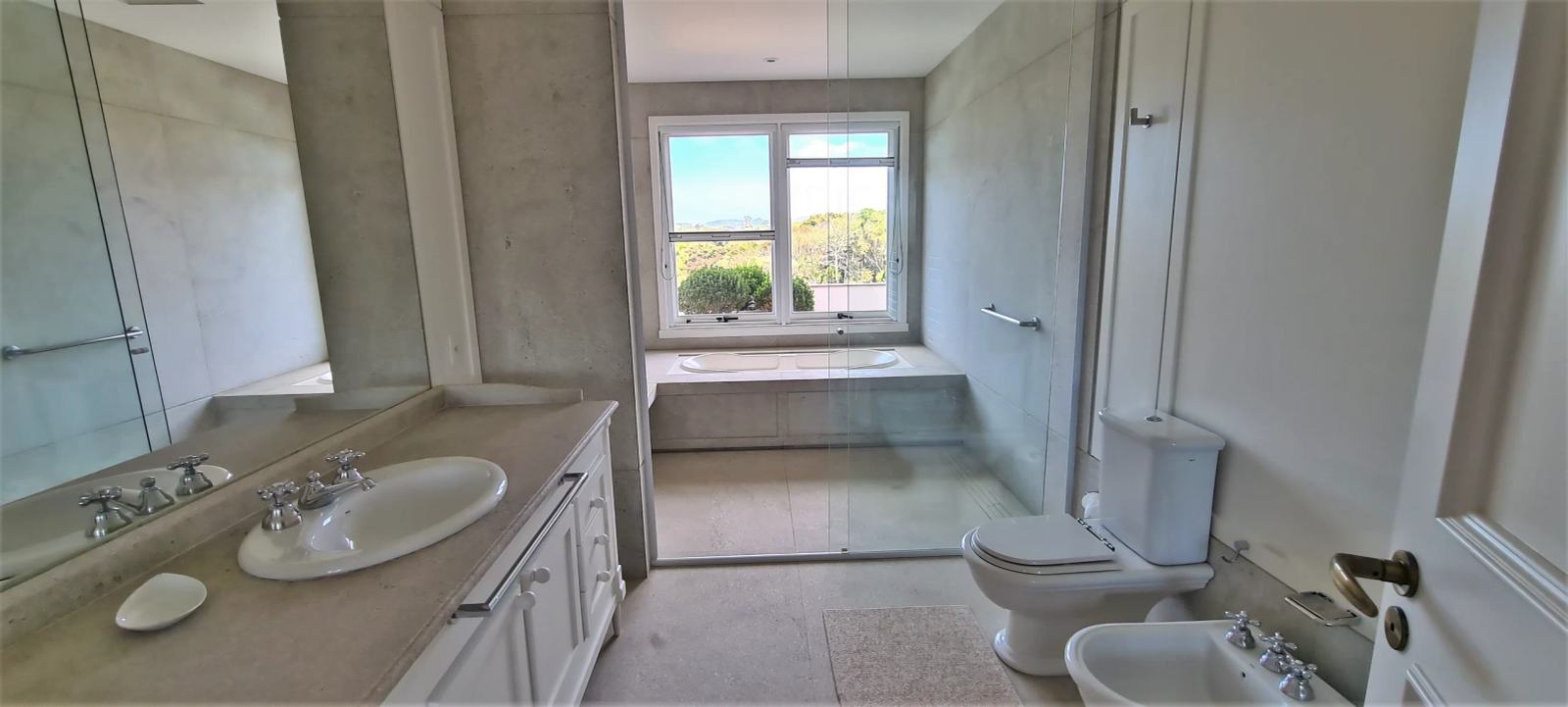 Área de serviço 4 — Quinta da Baroneza, Bragança Paulista, à venda, Casa