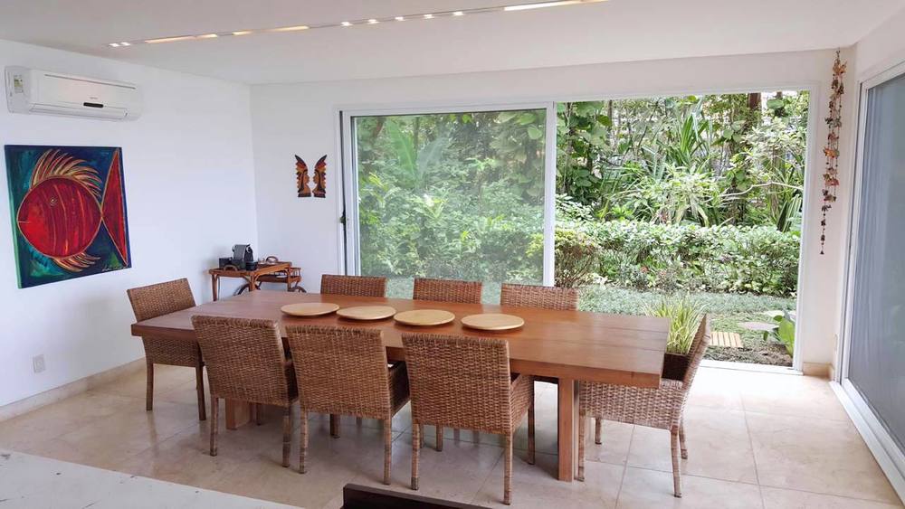 Casa no Condomínio Iporanga Guarujá — Villa 493